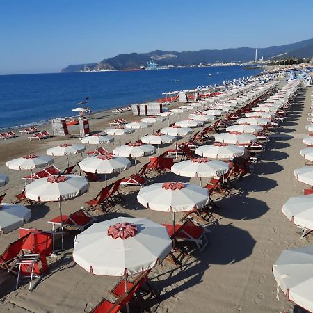 Apartamento La casa del mare Savona Exterior foto