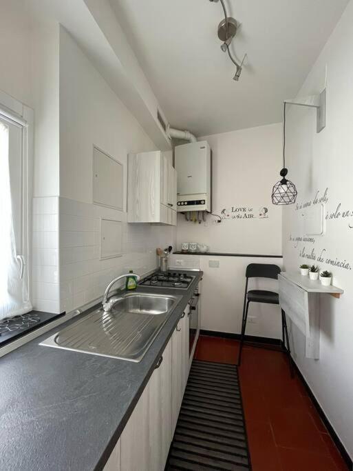 Apartamento La casa del mare Savona Exterior foto