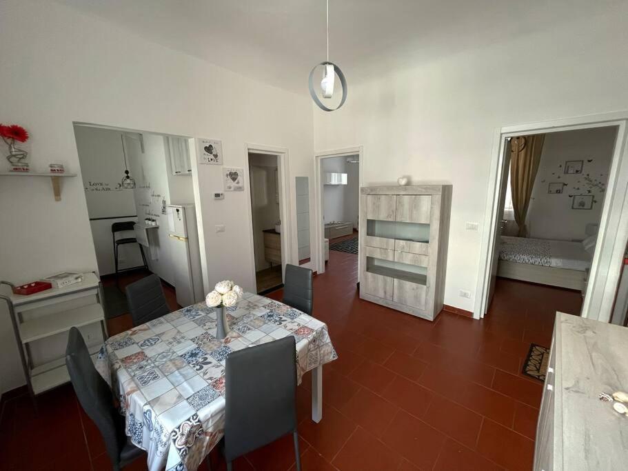 Apartamento La casa del mare Savona Exterior foto