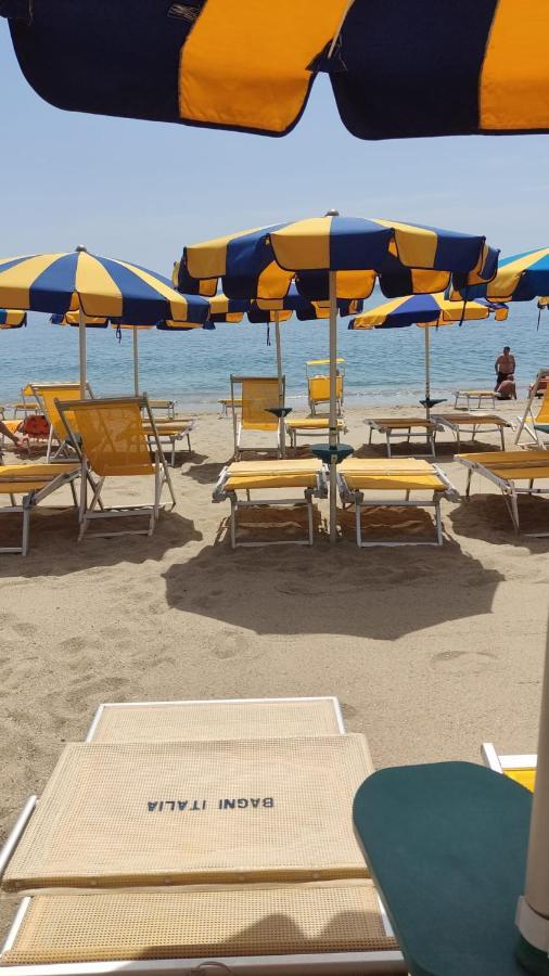 Apartamento La casa del mare Savona Exterior foto